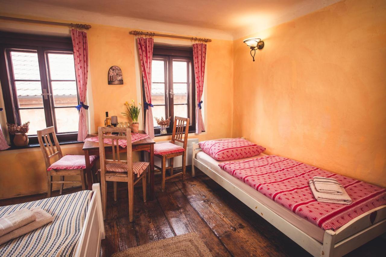 Pension Cert a Kaca Cesky Krumlov Bagian luar foto