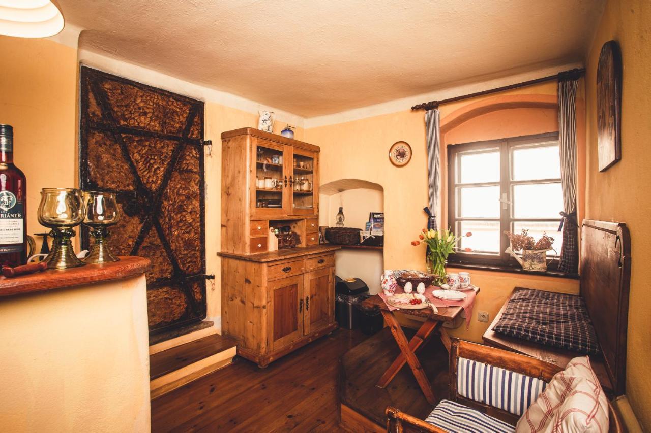 Pension Cert a Kaca Cesky Krumlov Bagian luar foto